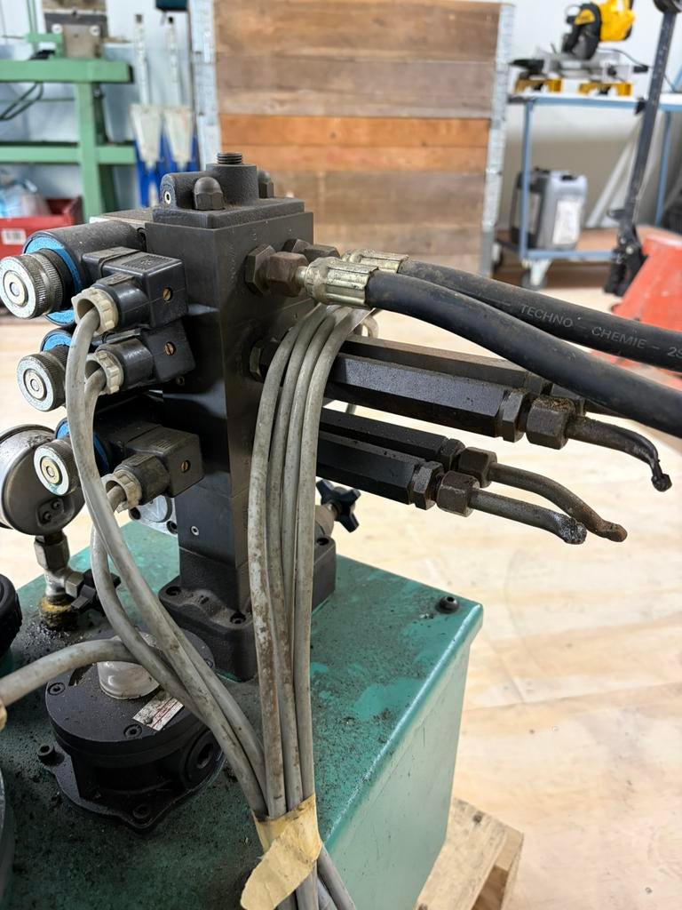 Te koop hydrauliek unit, .., Overige typen, Zo goed als nieuw, ..