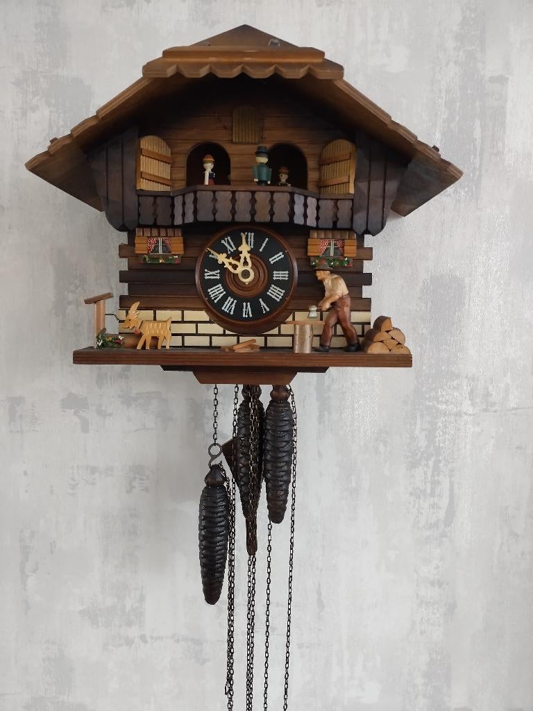 Koekoeksklok, Antiek en Kunst, Ophalen