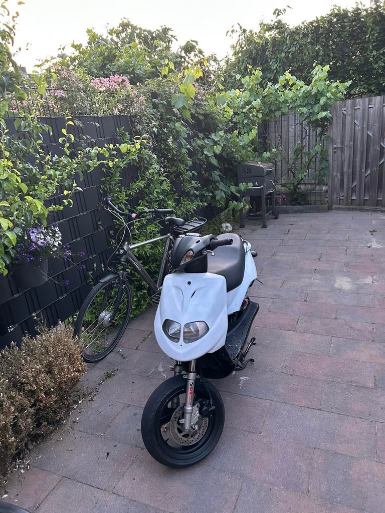 Tgb 303r, Ophalen of Verzenden, Zo goed als nieuw, Tweetakt