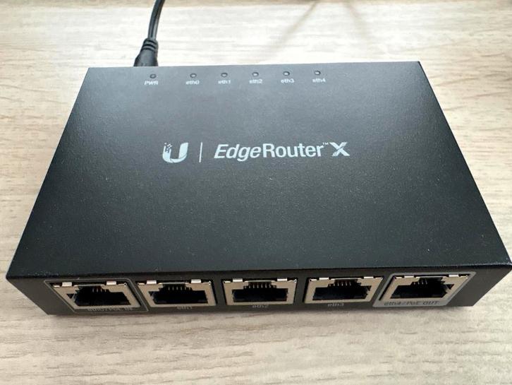 Ubiquiti EdgeRouter X - Compacte en Krachtige Router, Computers en Software, Routers en Modems, Zo goed als nieuw, Router, Ophalen of Verzenden