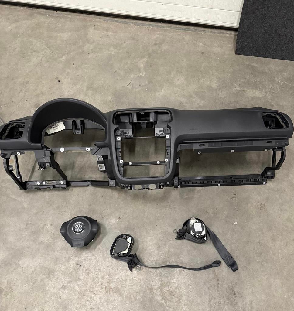 Volkswagen Scirocco airbagset + dashboard gordels, Auto-onderdelen, Dashboard en Schakelaars, Ophalen of Verzenden, Gebruikt, Volkswagen