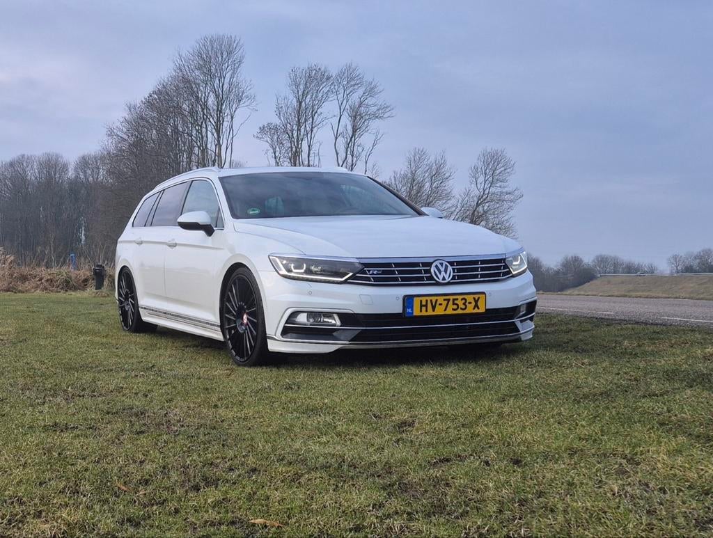 Volkswagen Passat B8 2.0 TDI 2x R-Line 190pk full options!, Voorwielaandrijving, 2000 kg, USB, Wit