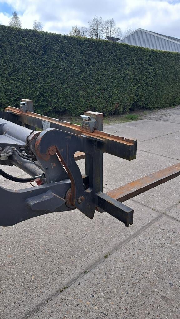 Vorkenbord Volvo L30, Hijsjip, Probst banden, Stenenknippers, Ophalen, Wiellader of Shovel