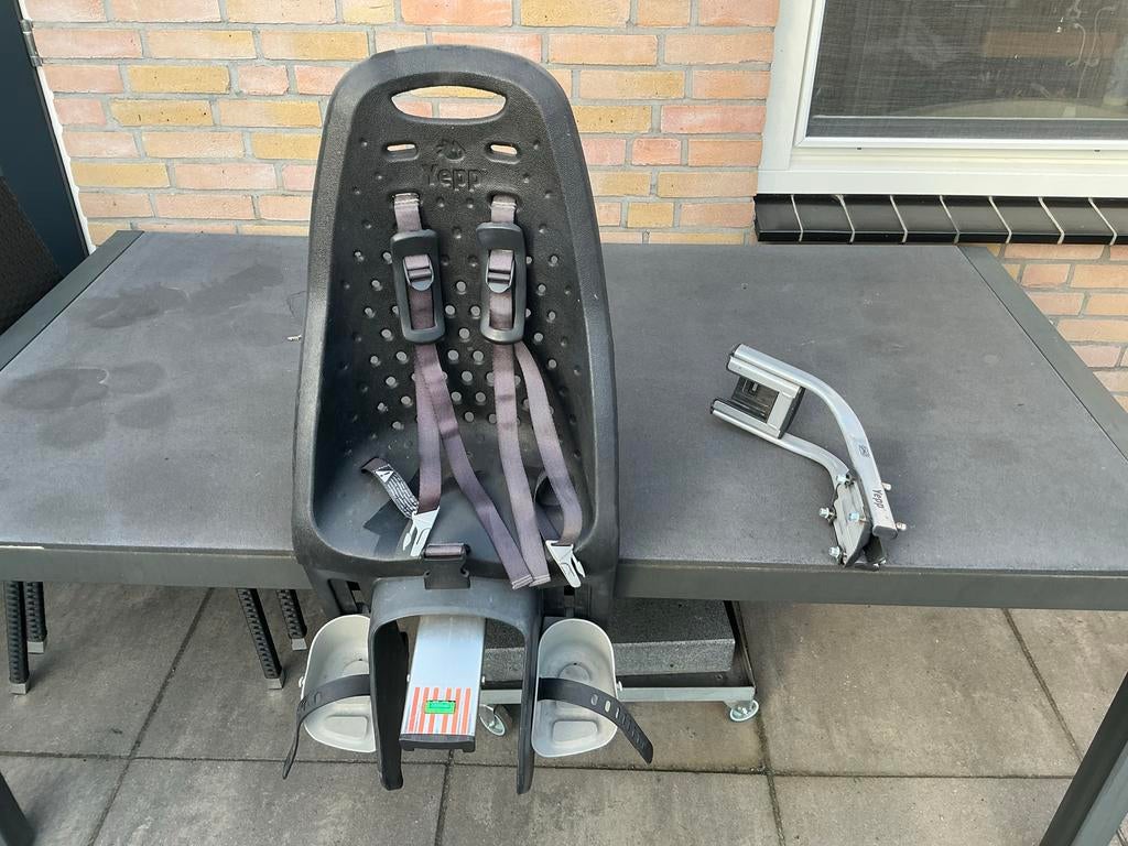 Yepp Achterzitje Fietsstoeltje Zwart, Fietsen en Brommers, Fietsaccessoires | Fietsstoeltjes, Achterzitje, Ophalen of Verzenden