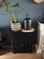 Zwart kastje, Ophalen, Zo goed als nieuw