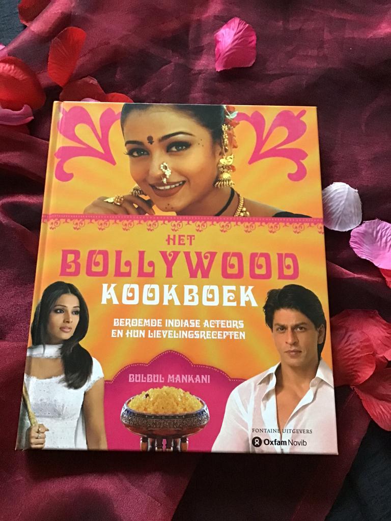 Het Bollywood kookboek. Recepten en glamour uit India, Boeken, Kookboeken, Ophalen of Verzenden