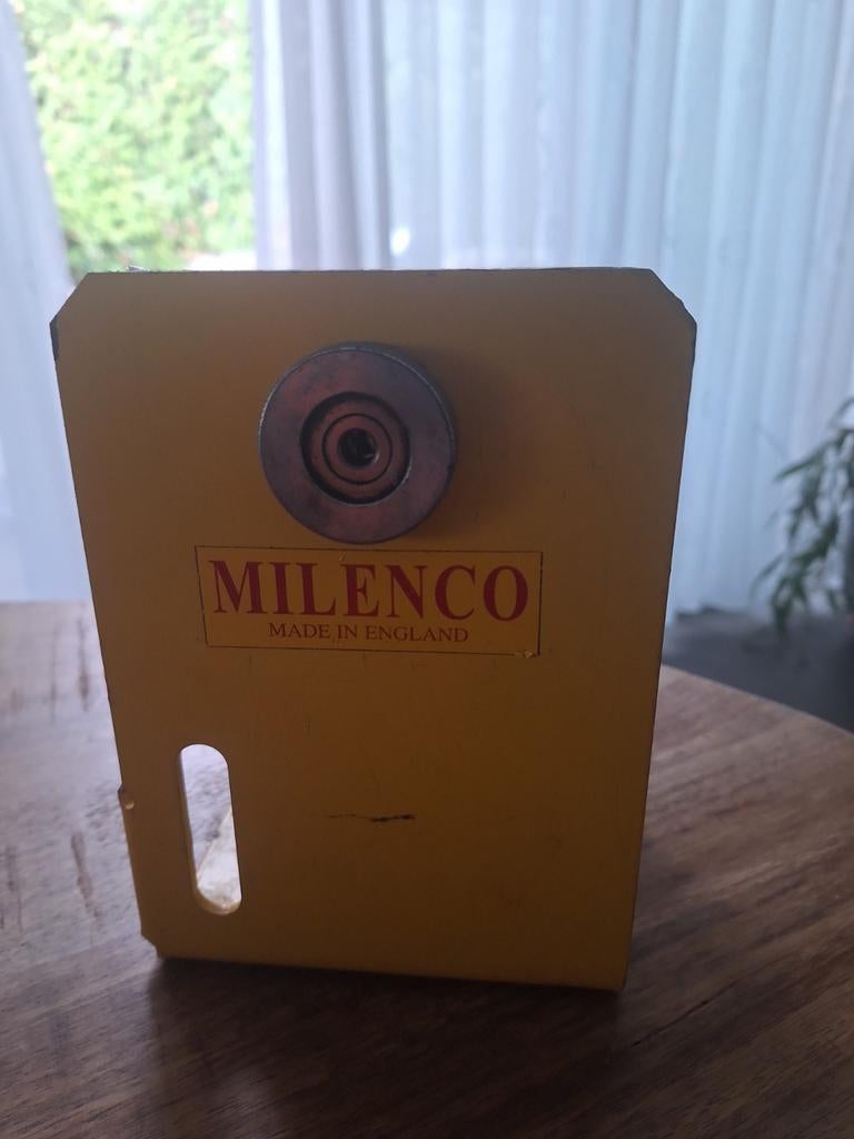 Milenco Heavy Duty WS 3000 koppeling slot SCM keurmerk, Ophalen