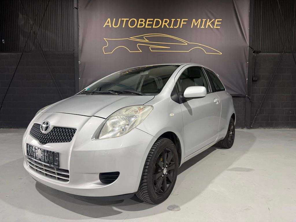 Toyota Yaris 1.3 VVTi Terra, Voorwielaandrijving, 4 cilinders, 995 kg, Bedrijf