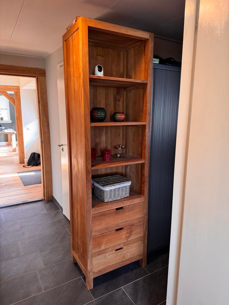 Teak houten kast, Huis en Inrichting, Kasten | Boekenkasten, Ophalen of Verzenden, Zo goed als nieuw, 25 tot 50 cm, 200 cm of meer