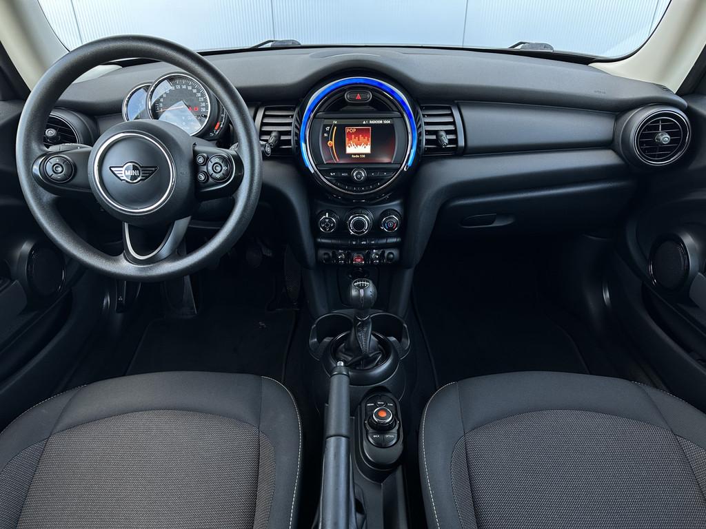 MINI Mini 1.5 One First Salt Airco/Bluetooth/15inch., Voorwielaandrijving, Stof, Gebruikt, Euro 6