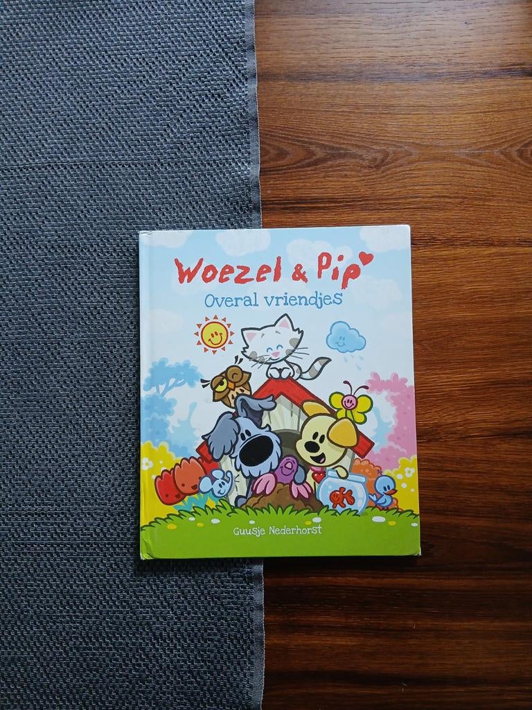 Guusje Nederhorst - Woezel en Pip, overal vriendjes, Ophalen of Verzenden, Guusje Nederhorst, Fictie algemeen