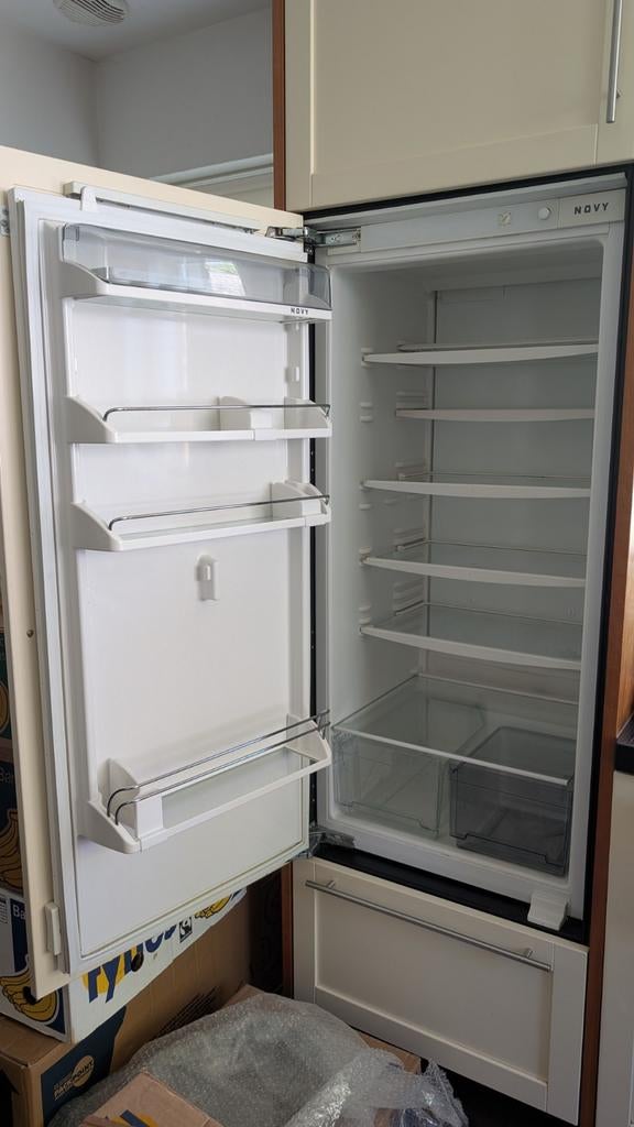 Inbouw koelkast - hoogte = 122cm, Ophalen, 150 tot 200 liter, 120 tot 140 cm, 45 tot 60 cm