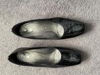 Damesschoenen, Ophalen of Verzenden, Zo goed als nieuw, Zwart, Pumps