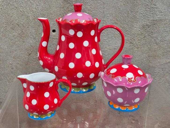 Douwe Egberts Oilily theeset met polkadots., Huis en Inrichting, Keuken | Servies, Zo goed als nieuw, Overige typen, Overige stijlen