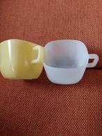 Twee  opaal bekers / kommen, Huis en Inrichting, Keuken | Servies, Ophalen of Verzenden