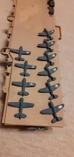 Lotje gebouwde vliegdekschepen en marine schip., Hobby en Vrije tijd, Modelbouw | Boten en Schepen, Ophalen of Verzenden, Overige merken