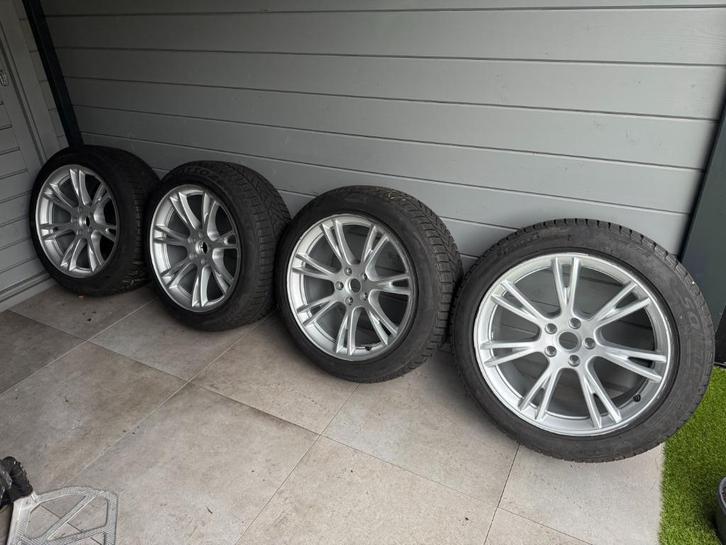 Tesla Gemini velgen, Auto-onderdelen, Banden en Velgen, Banden en Velgen, Winterbanden, 19 inch, 245 mm, Personenwagen, Gebruikt