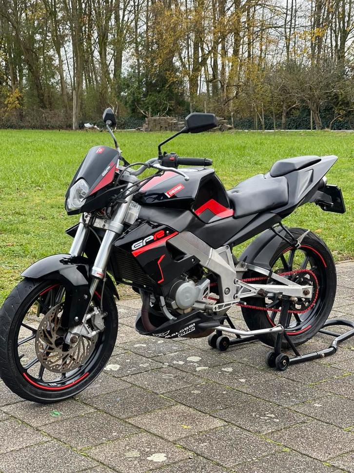 Nette Derbi gpr nude 2008 50 cc | Volledig origineel, Fietsen en Brommers, Brommers | Derbi, Zo goed als nieuw, Ophalen of Verzenden