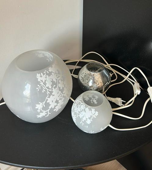 Bolvormige lampjes van IKEA, Huis en Inrichting, Lampen | Tafellampen, Minder dan 50 cm, Ophalen