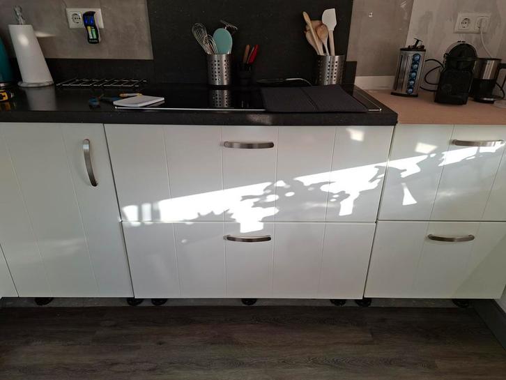 ROTPUNKT LUXIO LX R20 MAT Ladeblok keukenkast 3 lades, Huis en Inrichting, Keuken | Keukenelementen, Minder dan 100 cm, 50 tot 100 cm