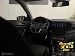 Volkswagen T-Cross 1.0 TSI Life|Apple CarPlay|ACC|LaneAss., Auto's, Volkswagen, Voorwielaandrijving, 95 pk, Met garantie (alle)