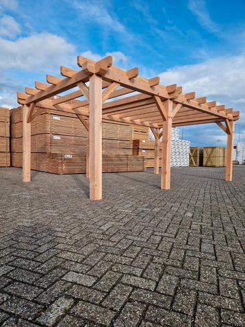 Douglas Tuinhuis constructie met pen/gat 600x330