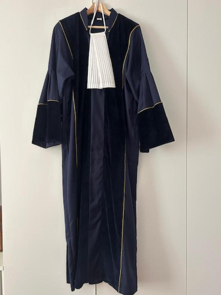 Toga BABS donkerblauw maat M, TE HUUR, Kleding | Dames, Gelegenheidskleding, Nieuw, Overige typen, Maat 38/40 (M), Blauw, Ophalen of Verzenden