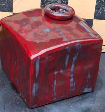 Kubistisch design object.  Rob. * Zie tekst.  beschikbaar voor biedingen