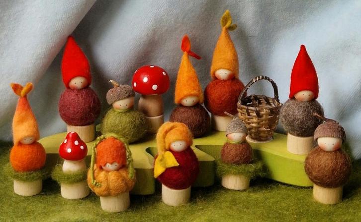 Herfst Vrije School popje seizoenstafel jaarring steker, Hobby en Vrije tijd, Vilt, Nieuw, Figuurtje(s), Wolvilt, Verzenden