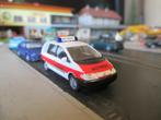 1995 - 2010 Volkswagen Sharan I - Herpa Notarzt Ambulance, Hobby en Vrije tijd, Modelauto's | 1:87, Ophalen of Verzenden, Zo goed als nieuw