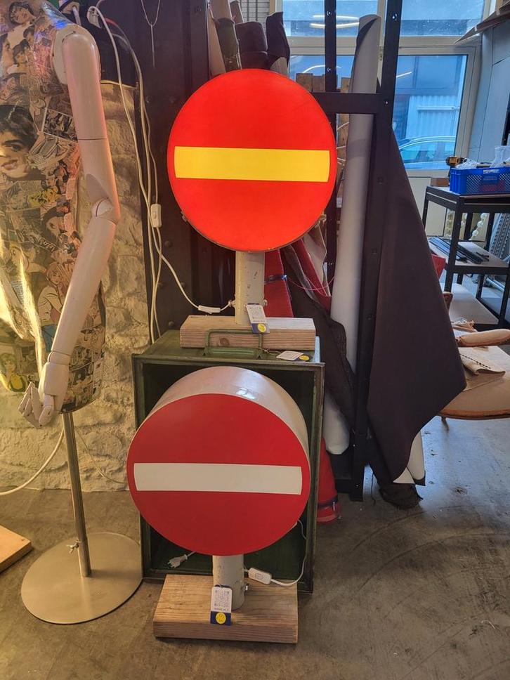 2x lichtbak verboden in te rijden te koop., Verzamelen, Merken en Reclamevoorwerpen, Zo goed als nieuw, Lichtbak of (neon) lamp