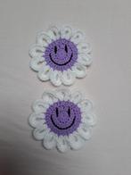 Crochet: 2x smiley bloemen (paars), Hobby en Vrije tijd, Breien en Haken, Ophalen of Verzenden, Zo goed als nieuw