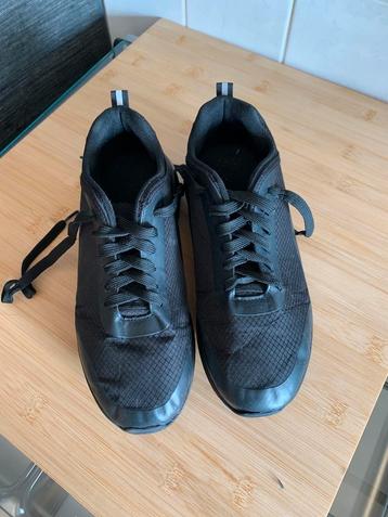 Gymschoenen maat 39 beschikbaar voor biedingen