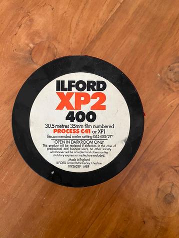 Ilford XP2 400 bulkrol; 30 meter 35mm film beschikbaar voor biedingen