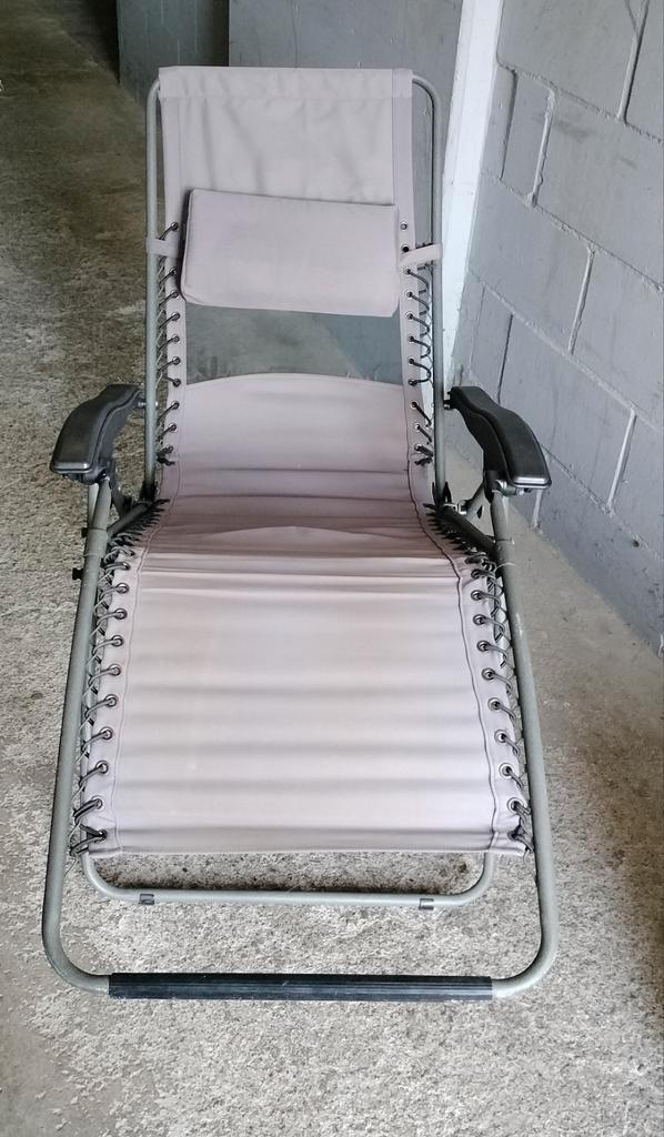 Comfortabele verstelbare ligstoel, Tuin en Terras, Ligbedden, Nieuw, Textileen, Inklapbaar, Verstelbaar, Ophalen