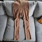 Nieuw flared broek van Zara maat m Zandkleur/bruin met split, Kleding | Dames, Broeken en Pantalons, Nieuw, Maat 38/40 (M), Ophalen of Verzenden