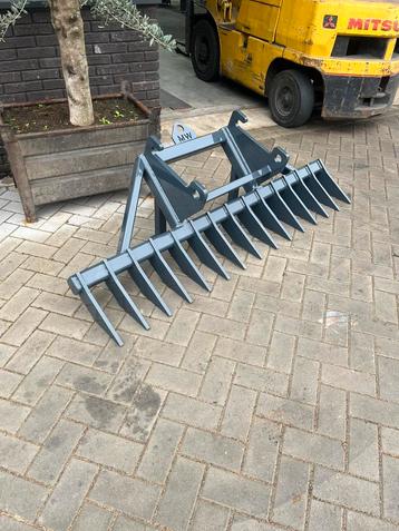WM Egalisatie hark kraan ripper shovel beschikbaar voor biedingen