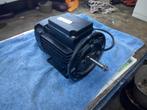Elektromotor 220 volt., Ophalen of Verzenden, Gebruikt, Elektromotor, 1800 rpm of meer