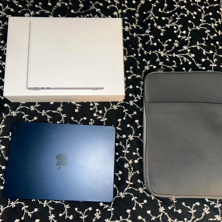 Apple MacBook Air - 13.6 (2023) M2, Computers en Software, Apple Macbooks, Zo goed als nieuw, MacBook Air, 13 inch, 512 GB, 8 GB
