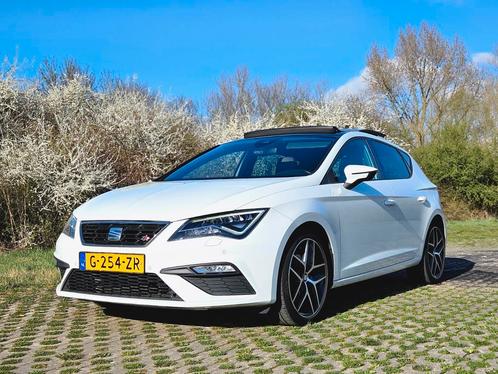 Seat Leon 1.5 TSI Keyless/LED/PANO/V.DASH/CARPLAY/NWMOTOR, Auto's, Seat, Particulier, Leon, ABS, Achteruitrijcamera, Adaptieve lichten