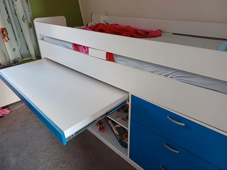 half hoogslaper, Kinderen en Baby's, Kinderkamer | Stapelbedden en Hoogslapers, Zo goed als nieuw, Halfhoogslaper, Ophalen