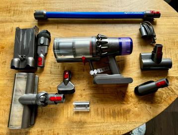 Dyson V11 refurbished Nieuwe accu en motor beschikbaar voor biedingen