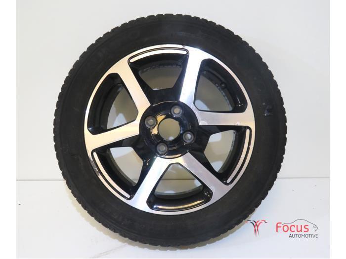 Velg + Winterband van een Renault Twingo, Auto-onderdelen, Banden en Velgen, Personenwagen, Gebruikt, 6 maanden garantie, 12 maanden garantie