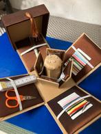 Goudkleurige Zijde Naaibox - Zo Goed Als Nieuw, Ophalen of Verzenden, Zo goed als nieuw, Overige typen