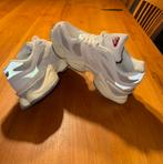 New Balance 9060 Sneakers, Kleding | Dames, Schoenen, Ophalen of Verzenden, Nieuw, Beige, Sneakers of Gympen