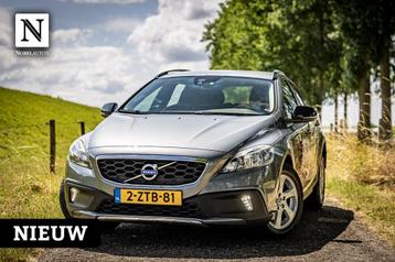 Volvo V40 Cross Country 1.6 D2 Summum | Navigatie | Trekhaak beschikbaar voor biedingen