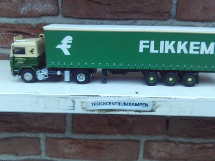 WSI  Volvo  F12  4 x 2  van  Flikkema., Hobby en Vrije tijd, Modelauto's | 1:50, Nieuw, Bus of Vrachtwagen, Wsi, Ophalen of Verzenden