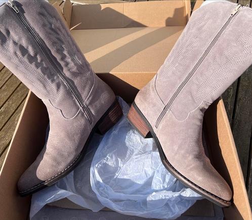 PS Poelman leren western boots mt 41 z.g.a.n.  kleur zand, Kleding | Dames, Schoenen, Zo goed als nieuw, Hoge laarzen, Beige, Ophalen of Verzenden
