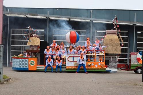 Carnavalswagen thema ik hou van holland zelfrijdend, Hobby en Vrije tijd, Feestartikelen | Verhuur, Gebruikt, Carnaval, Ophalen