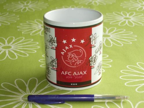 Ajax mok seizoen 2019 - 2020 met gedrukte handtekeningen, Verzamelen, Sportartikelen en Voetbal, Gebruikt, Overige typen, Ajax